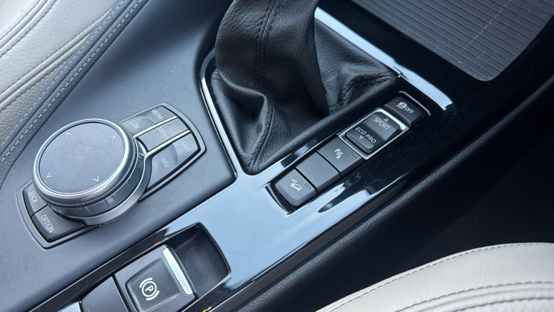 BMW X1 xDrive 20i xLine 5dr Step Auto Petrol Estate